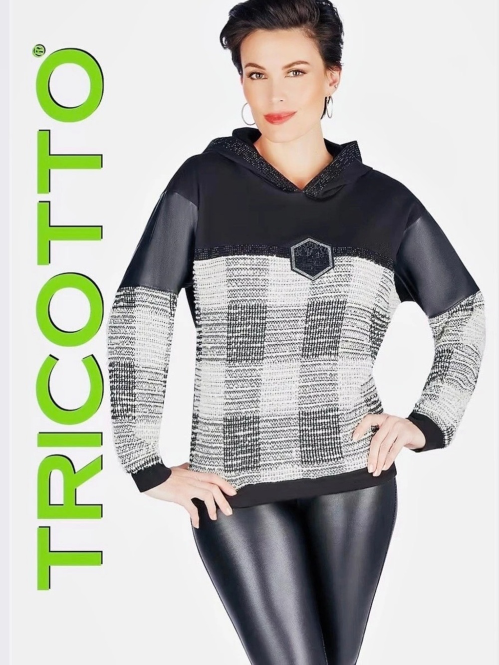 Tricotto Plaid Hooded Pullover in Black & White Like New